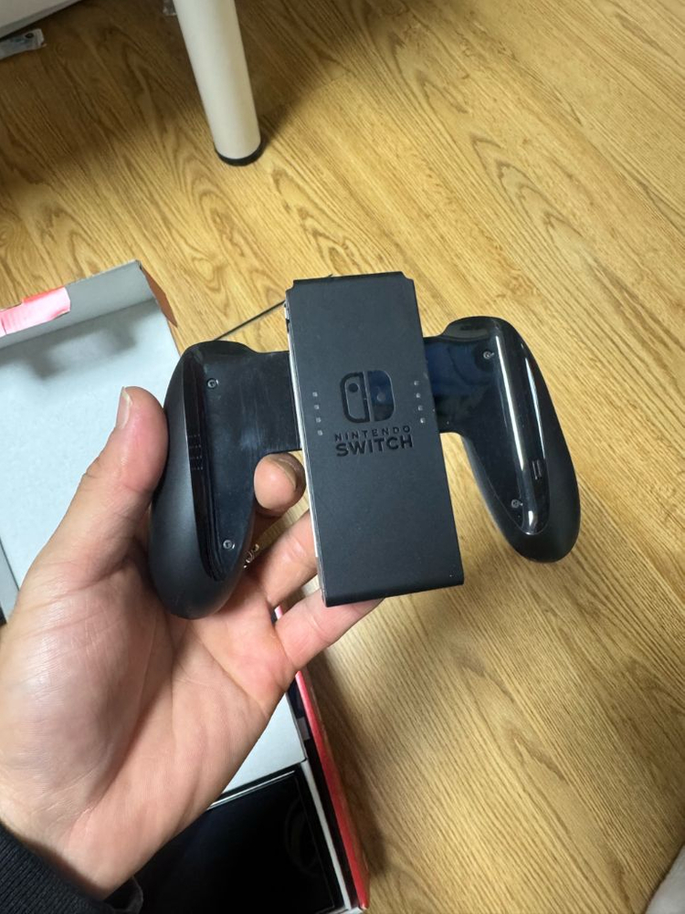 닌텐도 스위치 OLED 모델 이미지