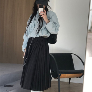 마크들리 딥뮤즈 아루드 위드아웃썸머 비애브선트마인디드 조이드비비에 미뉴에트 페미니크 그랑블룸 므앤 가내스라 미닝아웃