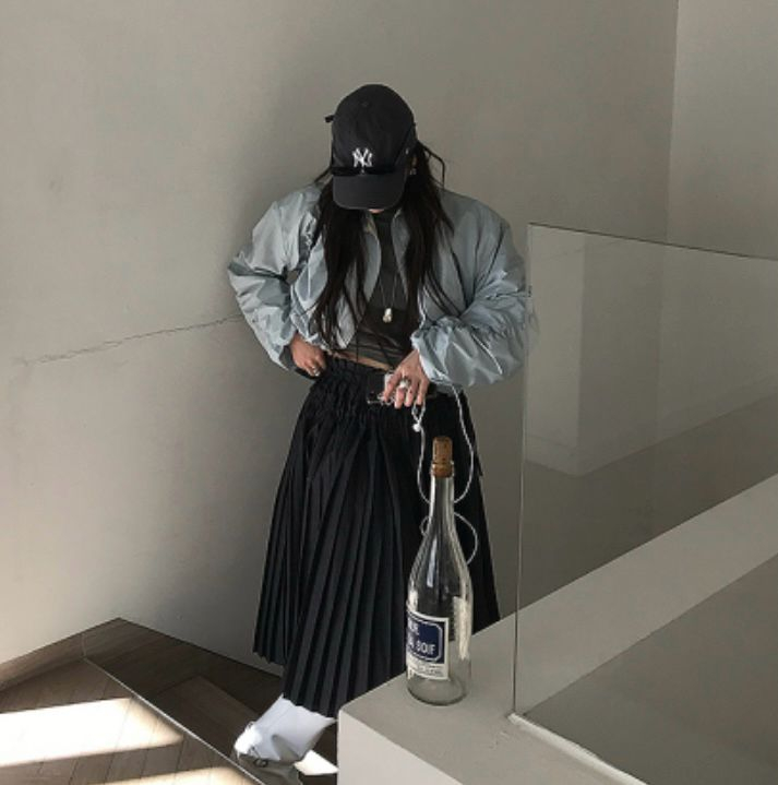 마크들리 딥뮤즈 아루드 위드아웃썸머 비애브선트마인디드 조이드비비에 미뉴에트 페미니크 그랑블룸 므앤 가내스라 미닝아웃--6