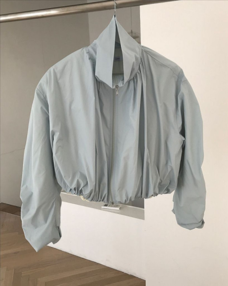 마크들리 딥뮤즈 아루드 위드아웃썸머 비애브선트마인디드 조이드비비에 미뉴에트 페미니크 그랑블룸 므앤 가내스라 미닝아웃--8