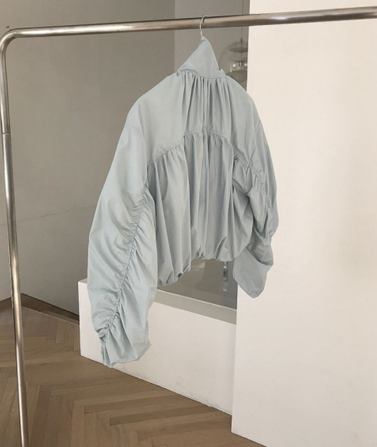 마크들리 딥뮤즈 아루드 위드아웃썸머 비애브선트마인디드 조이드비비에 미뉴에트 페미니크 그랑블룸 므앤 가내스라 미닝아웃--9