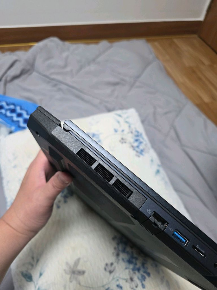 에이서 프레데터 헬리오스 네오 16 RTX 5070Ti--11