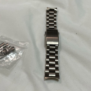 해밀턴 카키필드 오토매틱 티타늄 38mm 브레이브슬릿