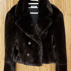 스트레인저 크롭 더블 퍼 자켓