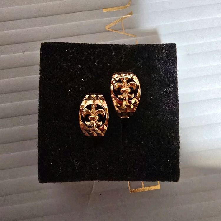 18k핑크 골드 컷팅 데일리 귀걸이--1