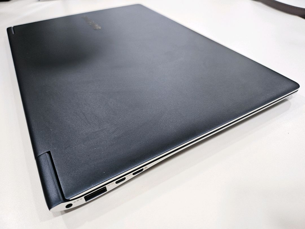 삼성 노트북 i7 4세대 8기가램 256ssd--1