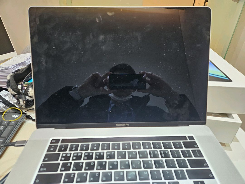 애플 맥북 프로 16인치 2019 i7 16GB 512GB 이미지