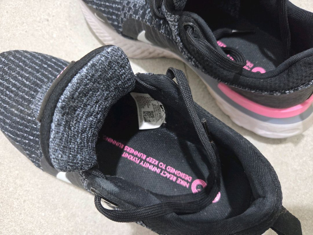 (런닝화260mm) 나이키 리액트 인피니티 런 플라니트 이미지