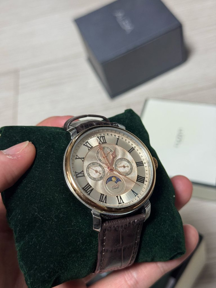 로이드 문페이즈 시계--3