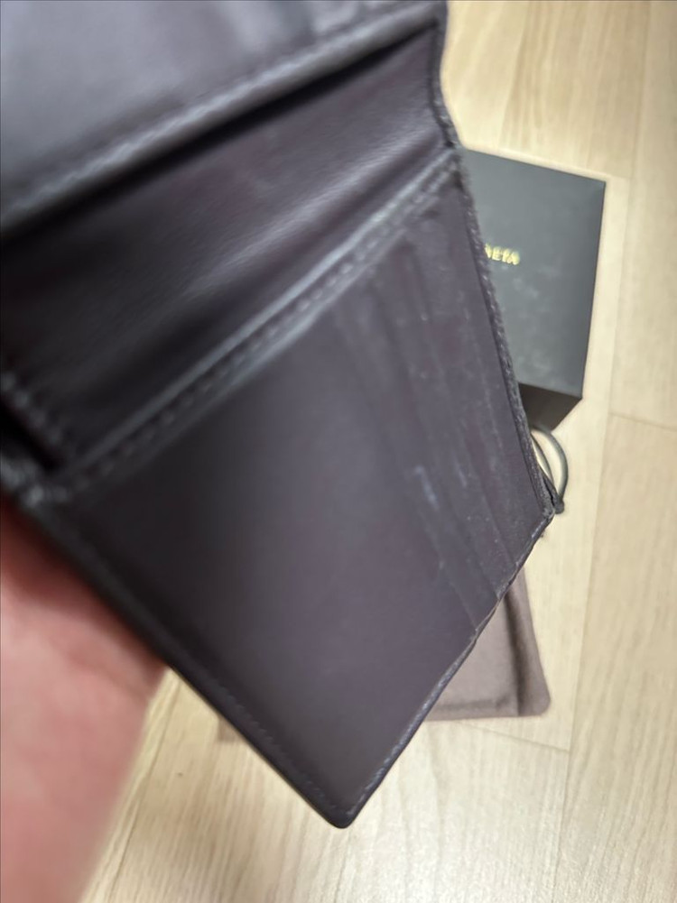 보테가 베네타 인트레치아토 반지갑 다크브라운--3