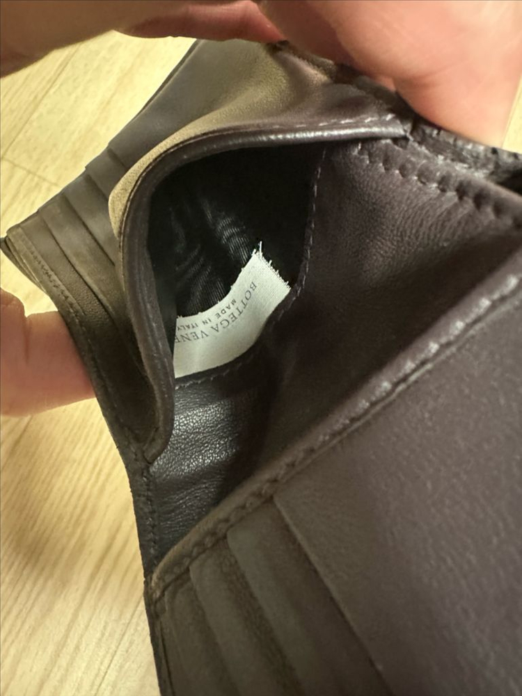 보테가 베네타 인트레치아토 반지갑 다크브라운--7