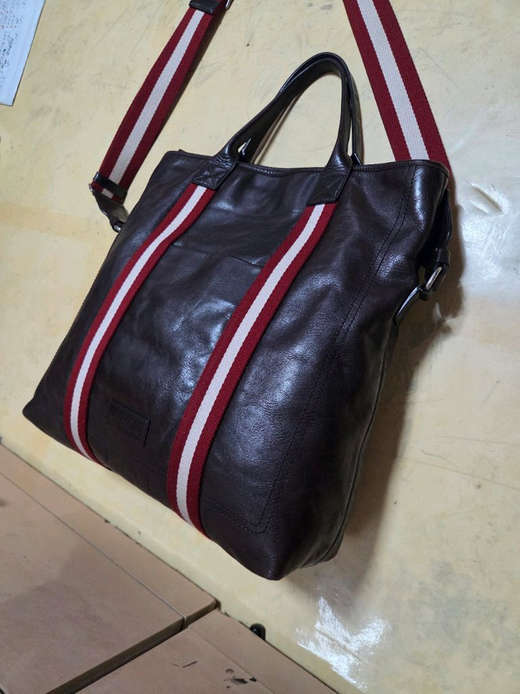 발리 정품 삼선 메신저백 레더--1