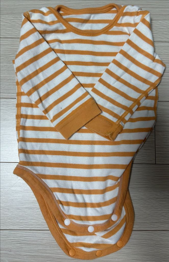 유니클로 바디수트 외 아기옷 일괄 70 80--1