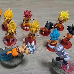 드래곤볼 미니피규어셋트 11개와드래곤볼접시