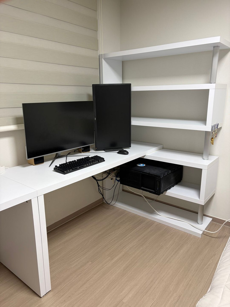 깔끔한 디자인 화이트 색상 책상 수납장 세트 판매합니다. 이미지