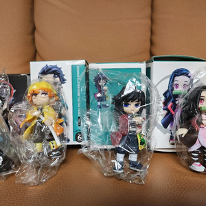 귀멸의칼날 기유, 젠이츠, 탄지로, 네즈코 미니 피규어 4개일괄