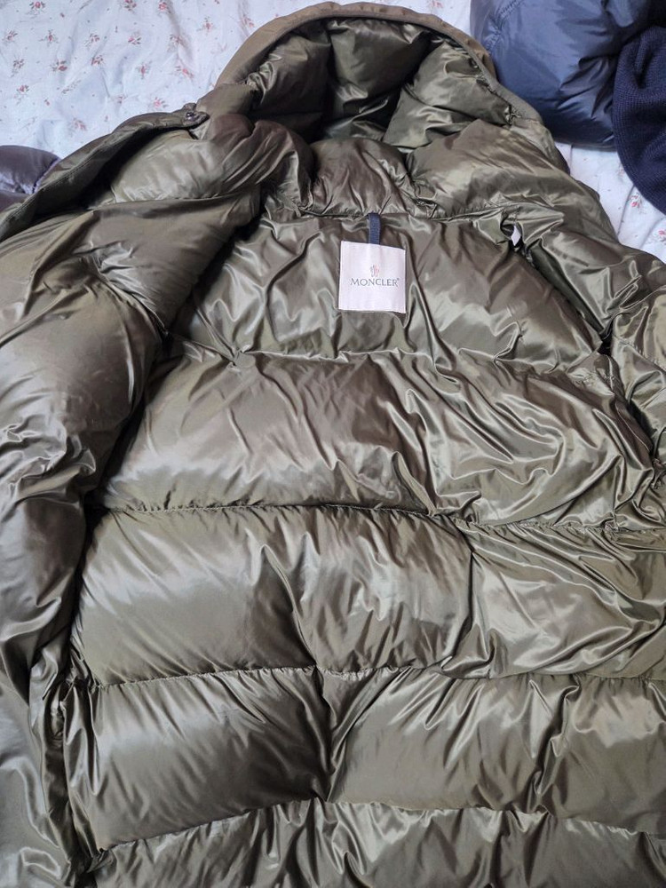 몽클레어 몽수리 다운재킷--3