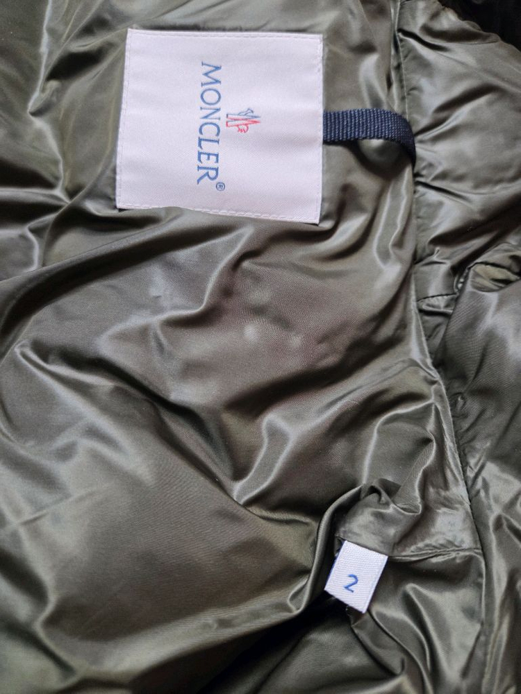 몽클레어 몽수리 다운재킷--4