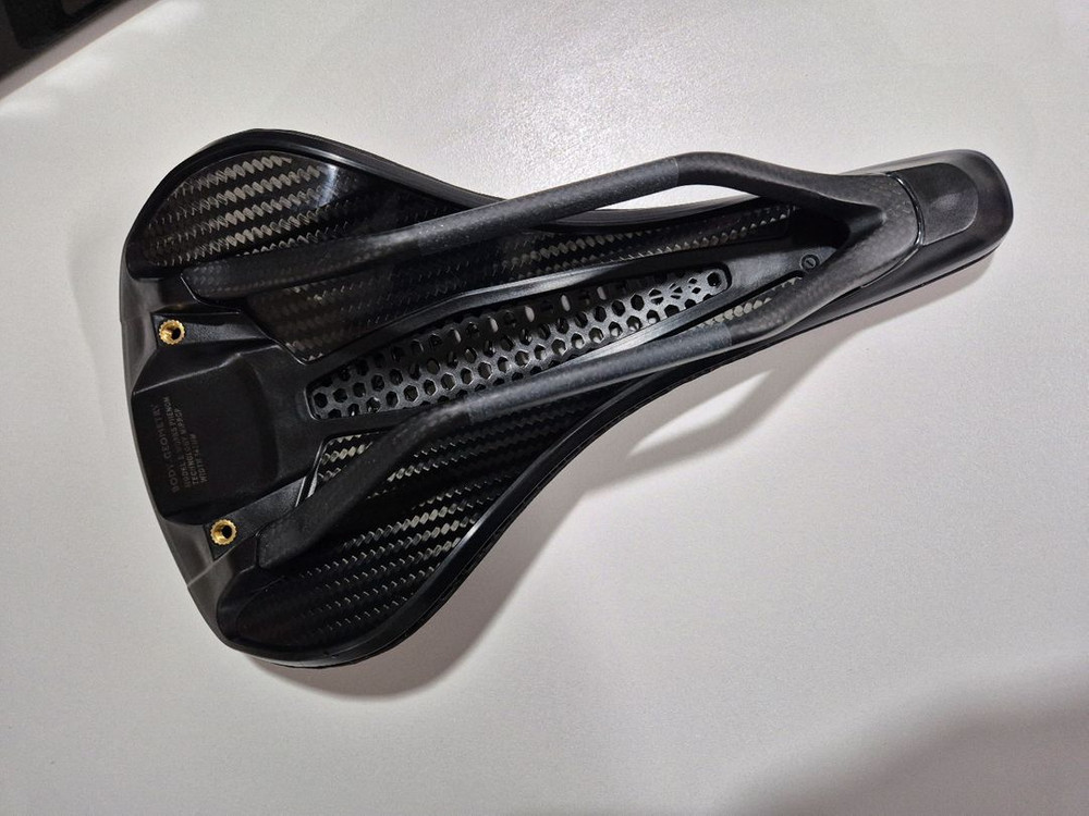 스페셜라이즈드 S-WORKS 파워 미러 안장 143mm--3