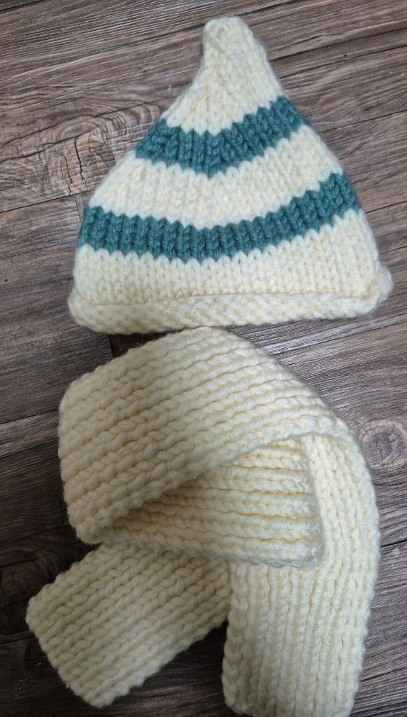 손뜨개 유아모자&목도리 세트--2