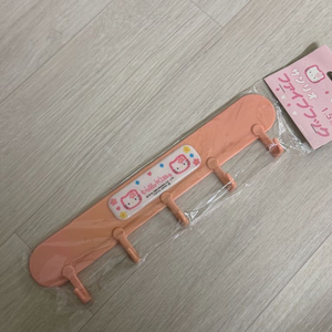 고전키티 카오하나 벽걸이 홀더