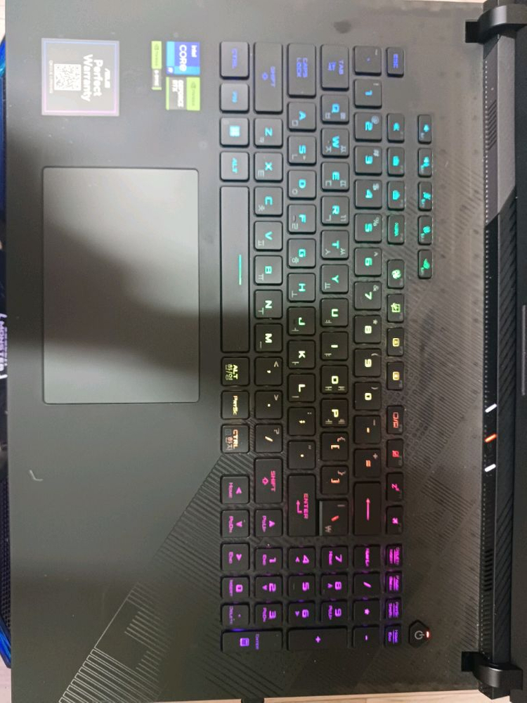 ROG Strix SCAR 18 4090 노트북--6