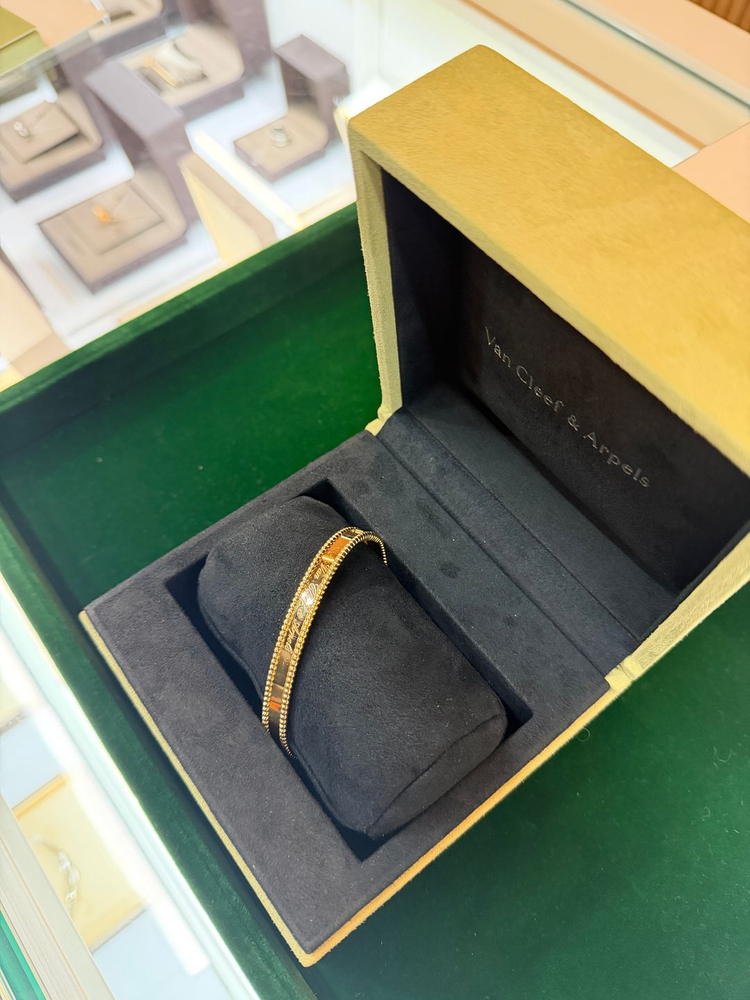 정품 반클리프 앤 아펠 빼를리 시그니처 팔찌 XL--5