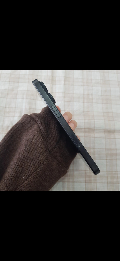 아이폰16프로 128GB 스페이스 블랙--4