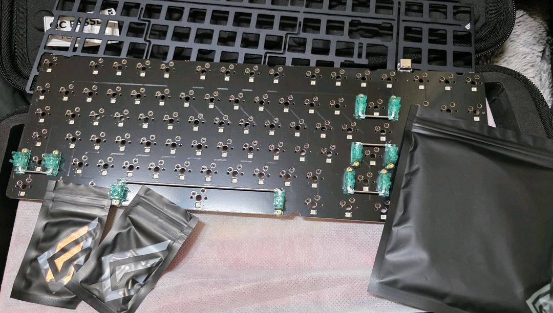 지온웍스 F1-8X V2 WKL SMKX 2024 상컬트--4