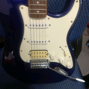 스콰이어 펜더 어피니티 일렉기타 이미지