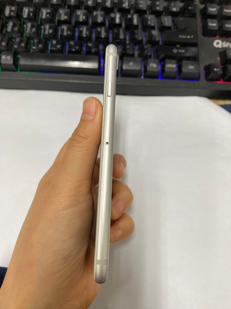 아이폰7 실버 외관깔끔 32GB 배터리91% 빈티지감성 인스타 카메라폰 사진폰 210107--5