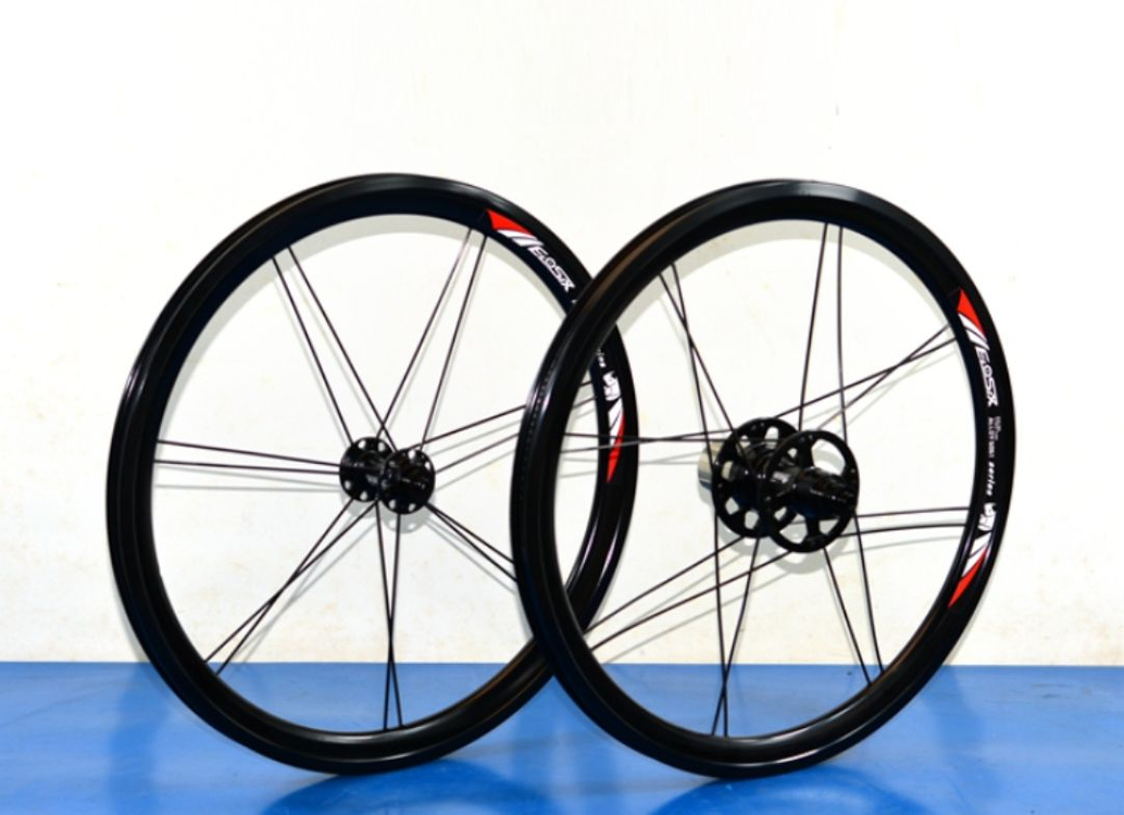 이오식스 20인치 휠셋(롤프 패턴)--0