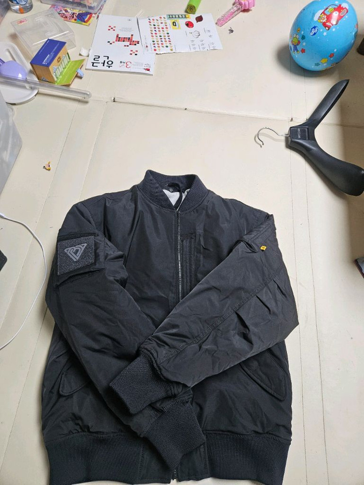 볼디스트 MA-1 후드형항공점퍼--5