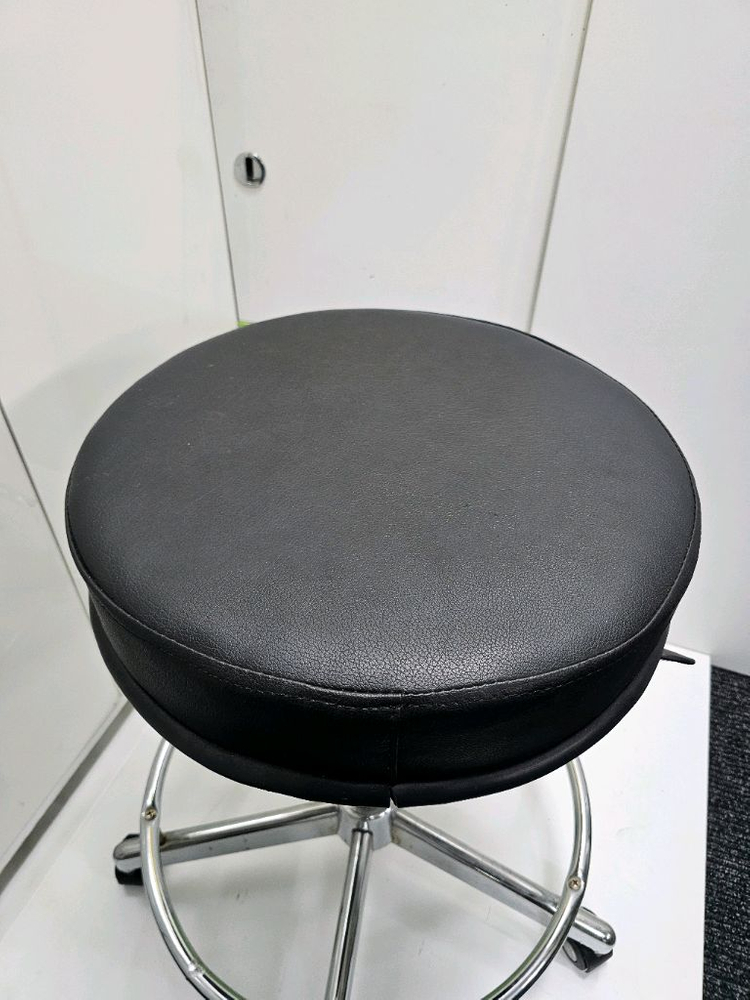 의료용 스탠드 의자 작업용의자 중고 개당가격입니다 이미지