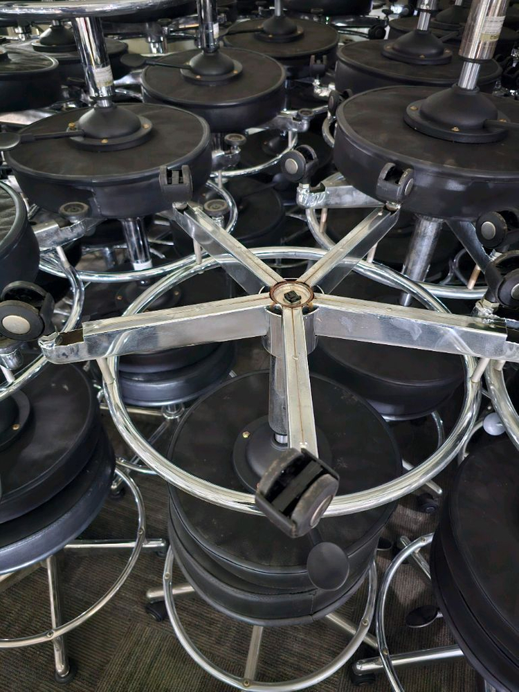 의료용 스탠드 의자 작업용의자 중고 개당가격입니다 이미지