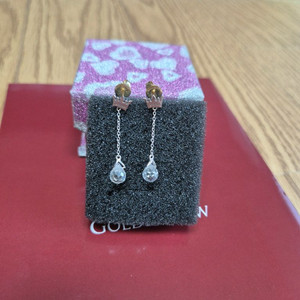 제이에스티나 14k 귀걸이