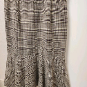 세컨플로어 스커트(플라스틱아일랜드 블라우스 덤)