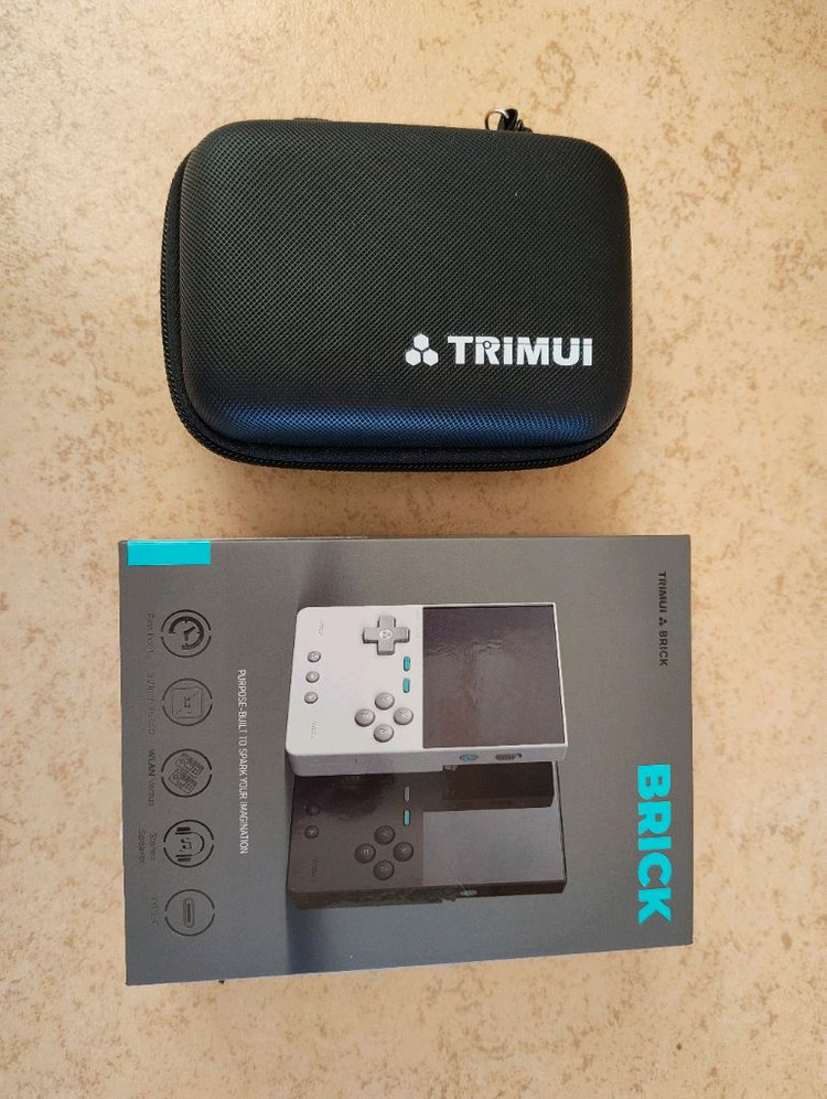 trimui brick 화이트 + 64gb 한방팩--1