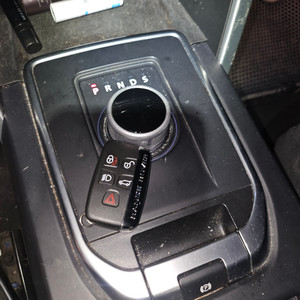 랜드로버 디스커버리 스포츠 2015년식, 차키 분실 상황에서 스마트키 추가 제작으로 불안 요소를 해결