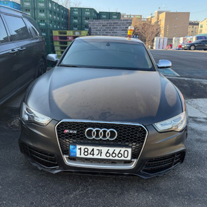 아우디a5 2.0tfsi 2도어 쿠페 rs룩 판매합니다