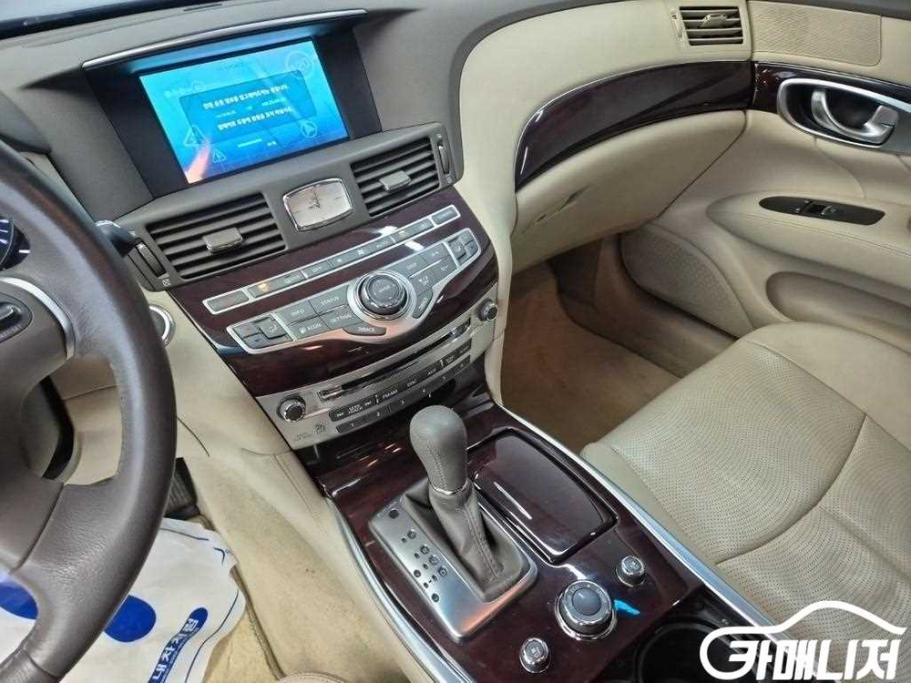 [인피니티]Q70 3.7스타일 (5인승) #2026년특가--9