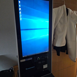 럭스콘 LX-6000 윈도우 10 키오스크