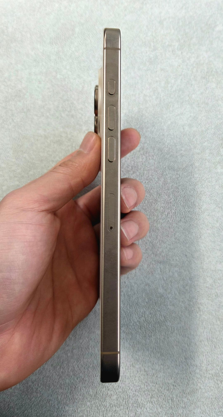 아이폰16 프로 맥스 256G 공기계 판매 합니다.--6