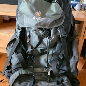 도이터 Aircontact 55+10 등산 배낭