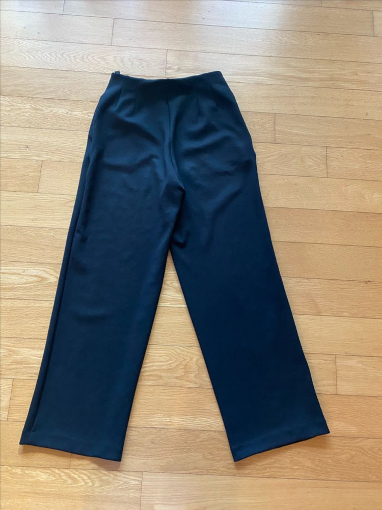 유니클로 밴딩스트레치 팬츠 블랙--3