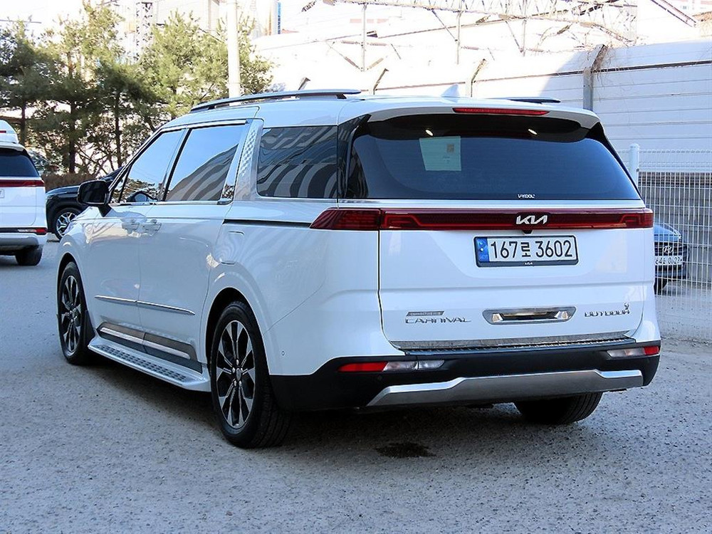 카니발 캠핑카 2인승 2인 취침 가능 이미지