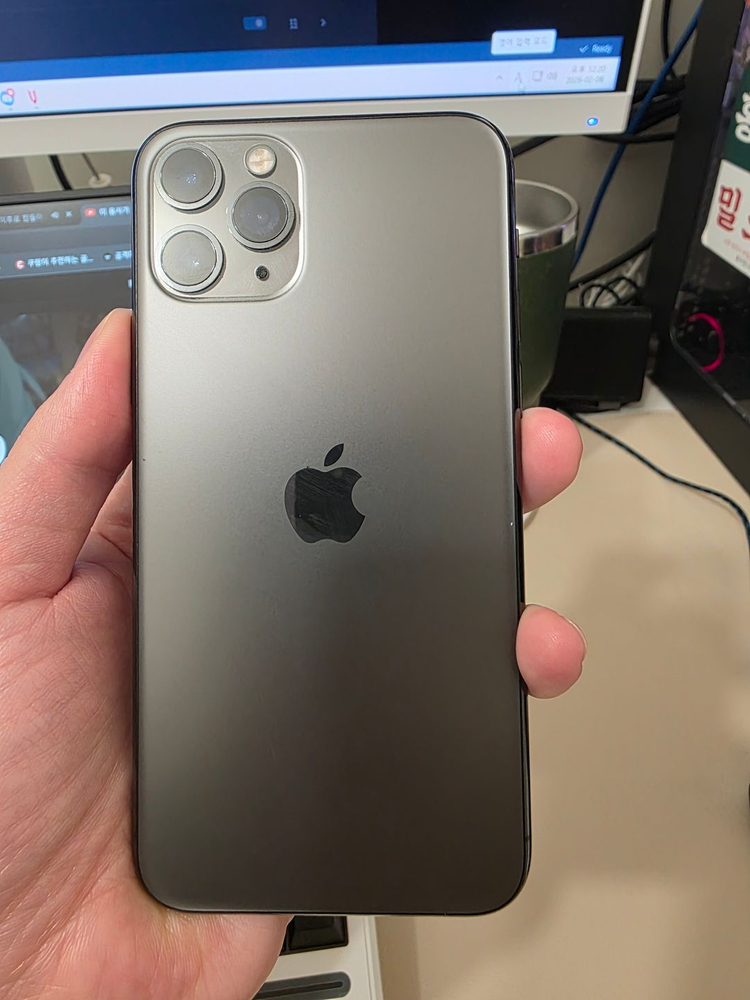 아이폰 11프로 256기가입니다.--3
