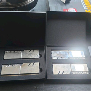 G.Skill Trident Z Royal DDR4 8G X 4EA 32GB 실버 램 이미지