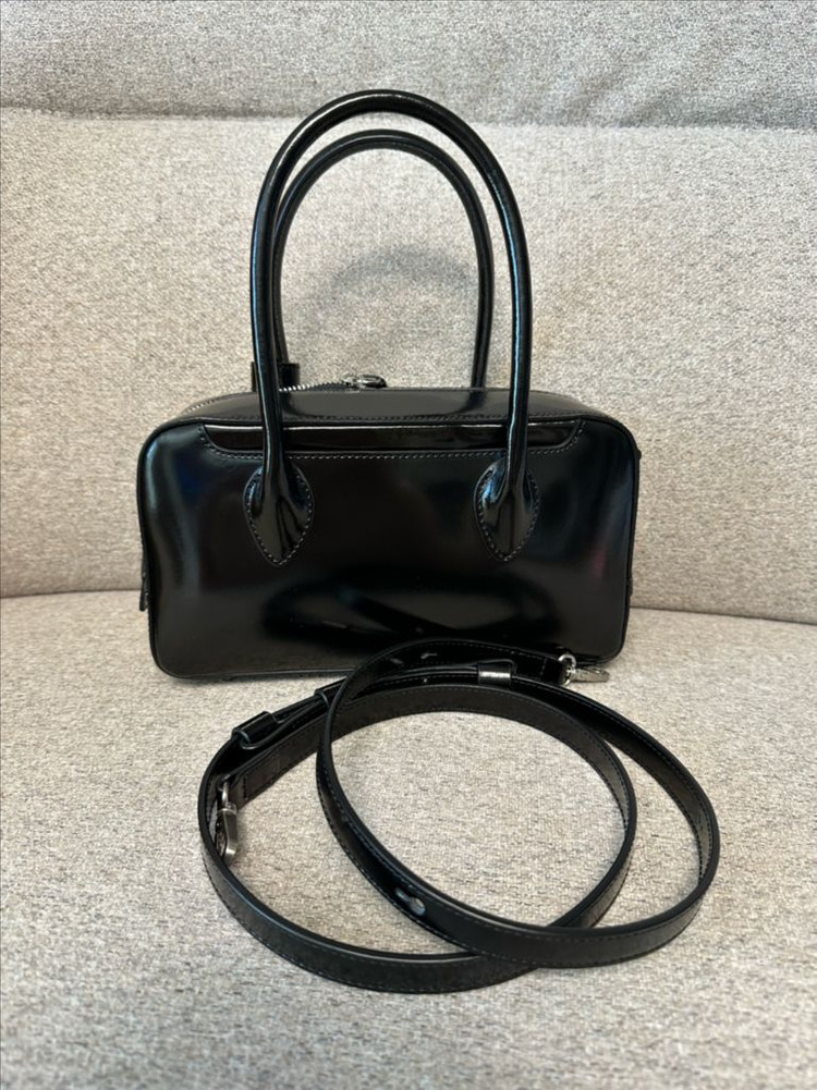 드메리엘 볼링백 블랙 미디움 이미지