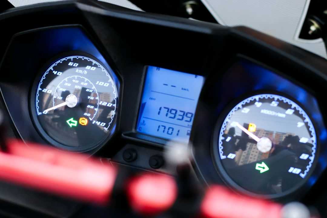 다운타운st 125i 킴코 2022년식 ABS모델 오토바이 옵션많은매물 판매합니다--7